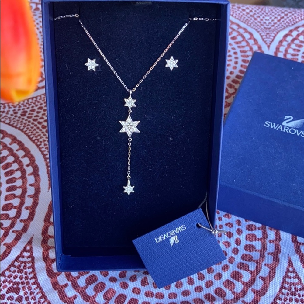 New Swarovski Dangling Star Necklace & Earring Set